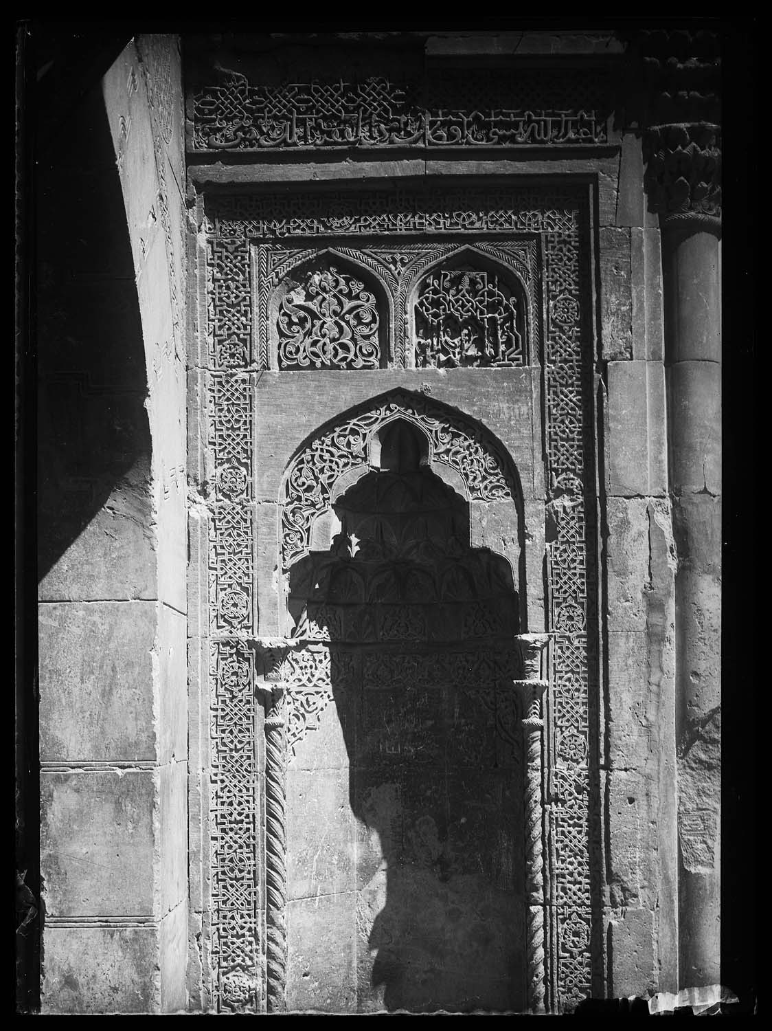Niche latérale du portail